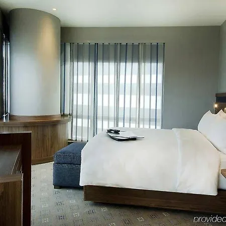 Hampton By Hilton 3*