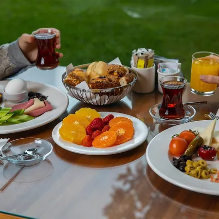 Hampton By Hilton 3*