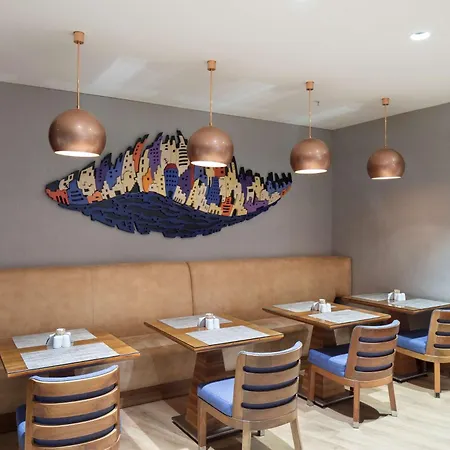 Hampton By Hilton Ξενοδοχείο 3*