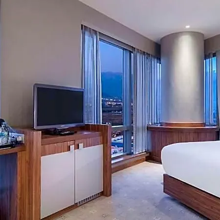 Hampton By Hilton Hotel