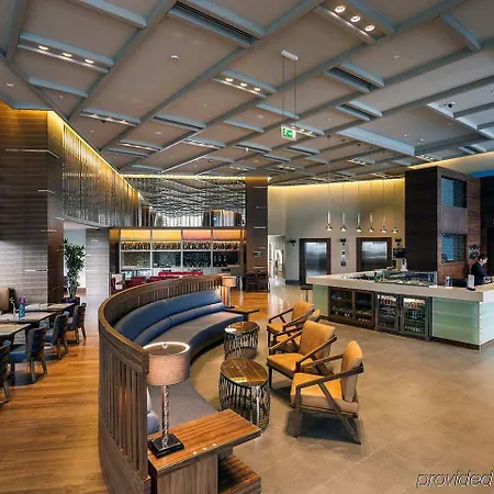 Hampton By Hilton 3*