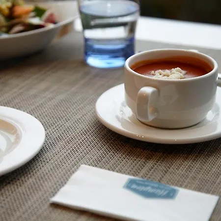 Otel Hampton By Hilton