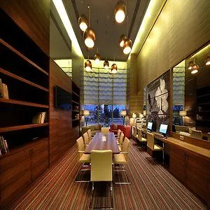 Hampton By Hilton Hotel 3*