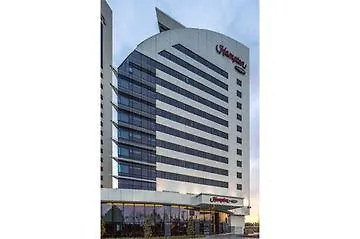 Hampton By Hilton Ξενοδοχείο 3*