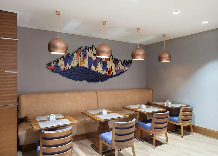 Hampton By Hilton Hotel 3*